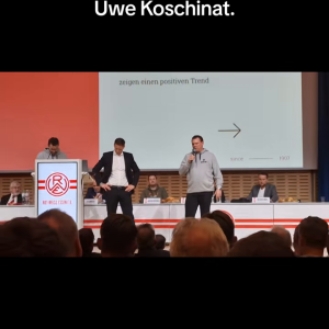 Uwe Koschinat verlängert seinen Vertrag