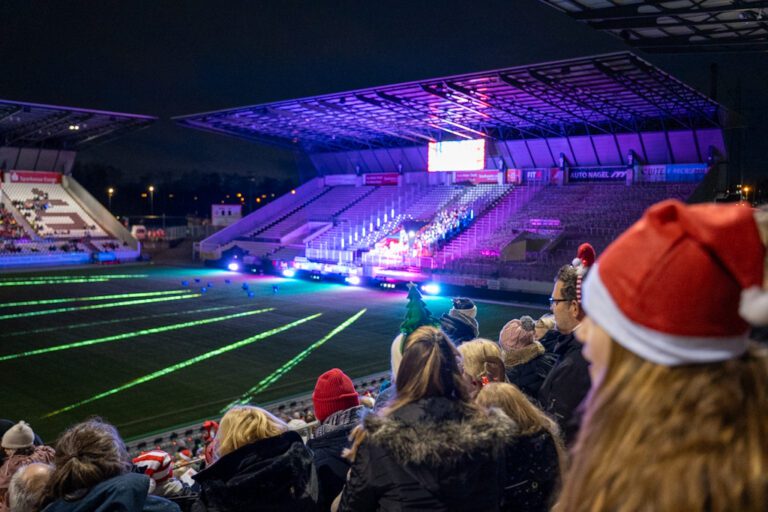 Weihnachtssingen im Stadion an der Hafenstraße – Rot-Weiss Essen