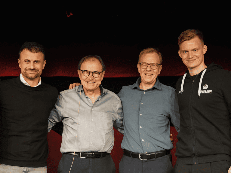 Alex Rang & Jakob Golz waren zu Gast bei Ewald Lienen – Rot-Weiss Essen