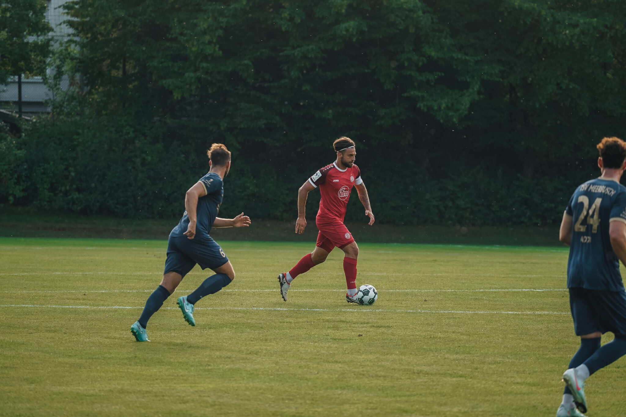 Intensiver Test: RWE schlägt den TSV Meerbusch mit 5:0 – Rot-Weiss Essen