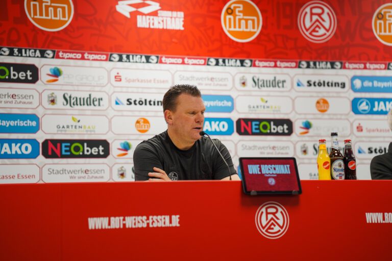 Pressekonferenz nach Regensburg – Rot-Weiss Essen