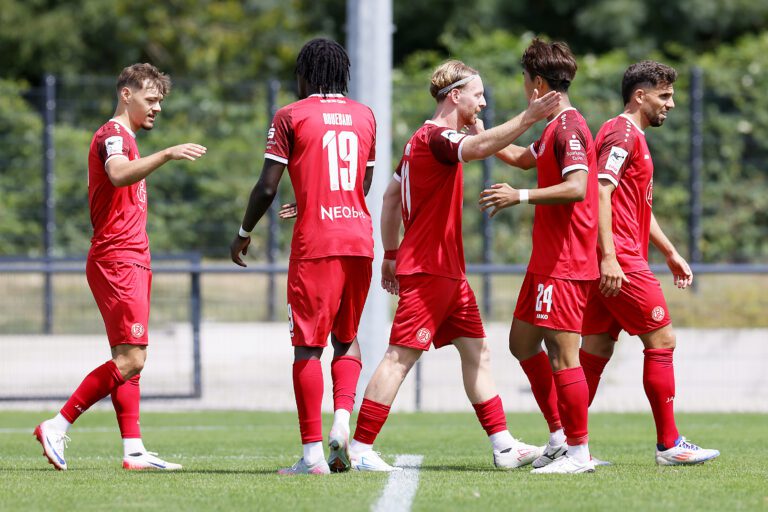 Intensiver Test: RWE schlägt Fortuna Köln mit 5:0 – Rot-Weiss Essen