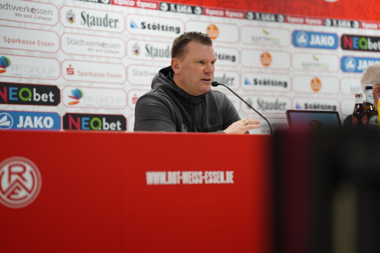 Pressekonferenz nach Havelse – Rot-Weiss Essen