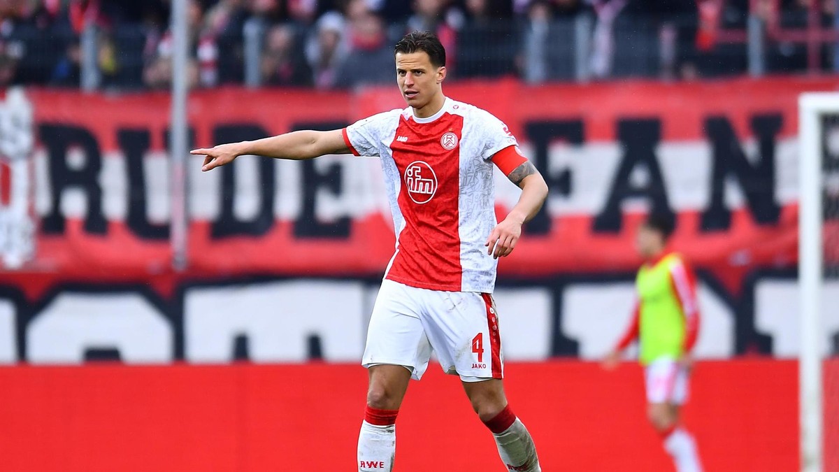 Torwart-Rückkehr und Euphorie: RWE peilt Heimsieg gegen Aue an!