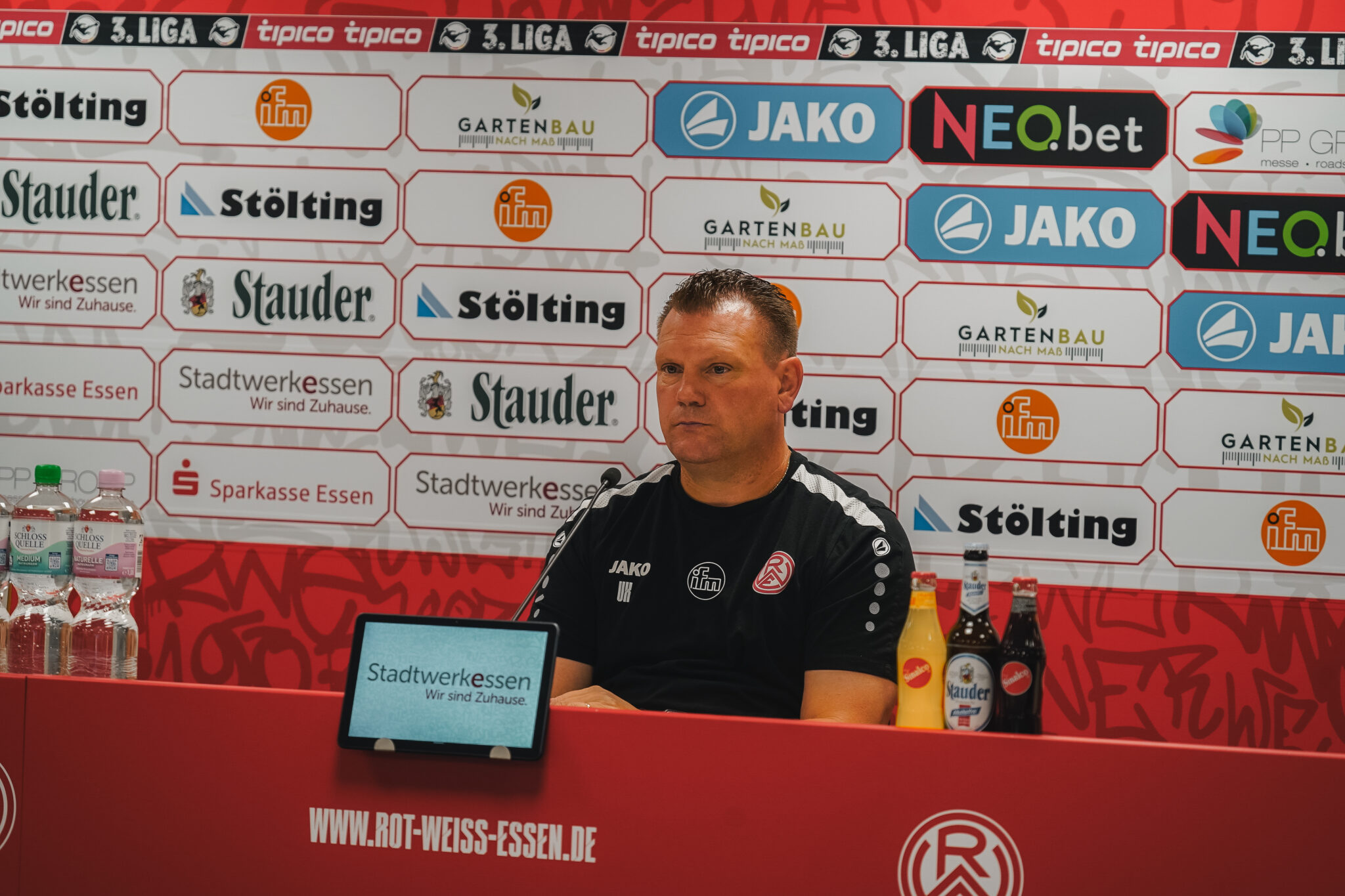 Die Pressekonferenz vor TSV Havelse mit Uwe Koschinat – Rot-Weiss Essen