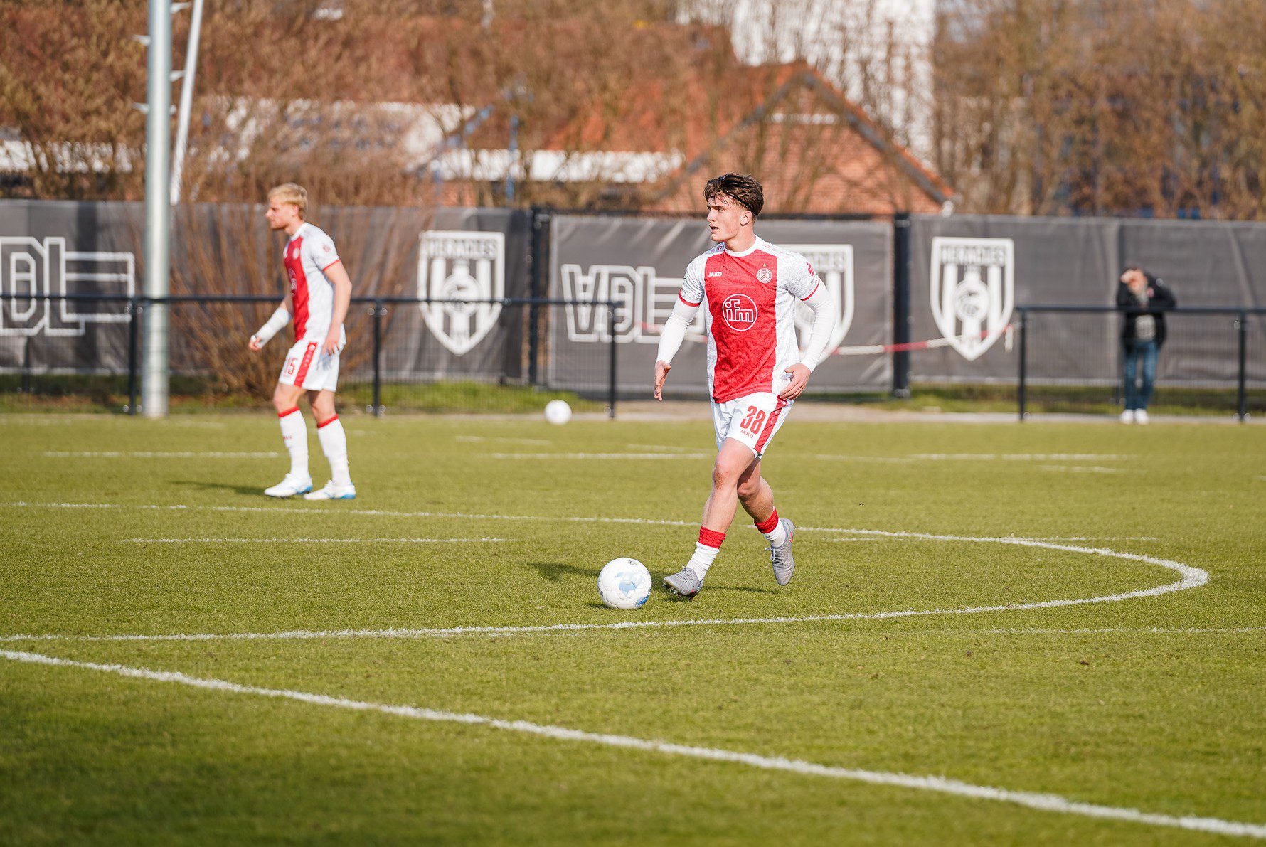 RWE unterliegt Heracles Almelo im Testspiel mit 1:2 – Rot-Weiss Essen