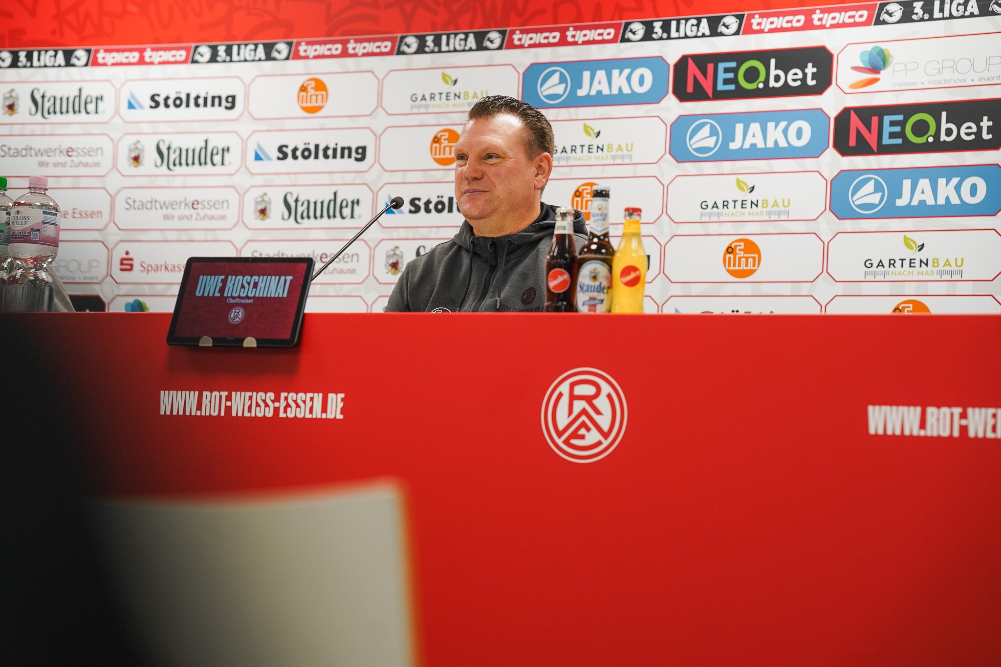 Pressekonferenz vor Wiesbaden – Rot-Weiss Essen
