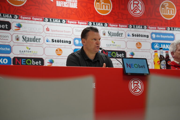 Pressekonferenz nach Ingolstadt – Rot-Weiss Essen