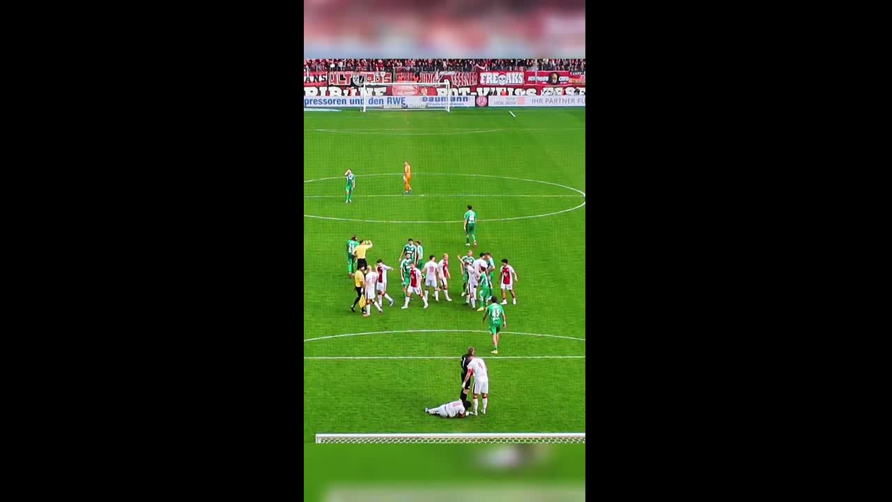 Rote Karte im Derby – Video liefert klare Beweise