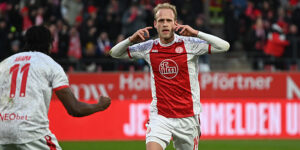 Rot-Weiss Essen feiert beeindruckenden Doppelschlag und bleibt auf Aufstiegskurs