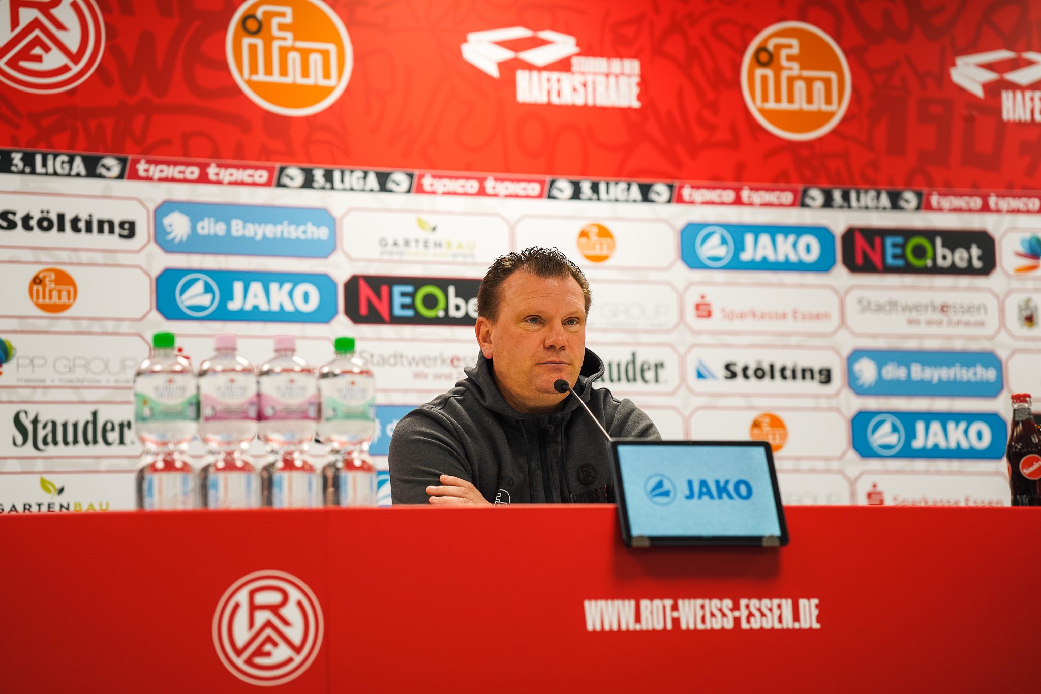 Pressekonferenz vor FC Erzgebirge Aue – Rot-Weiss Essen