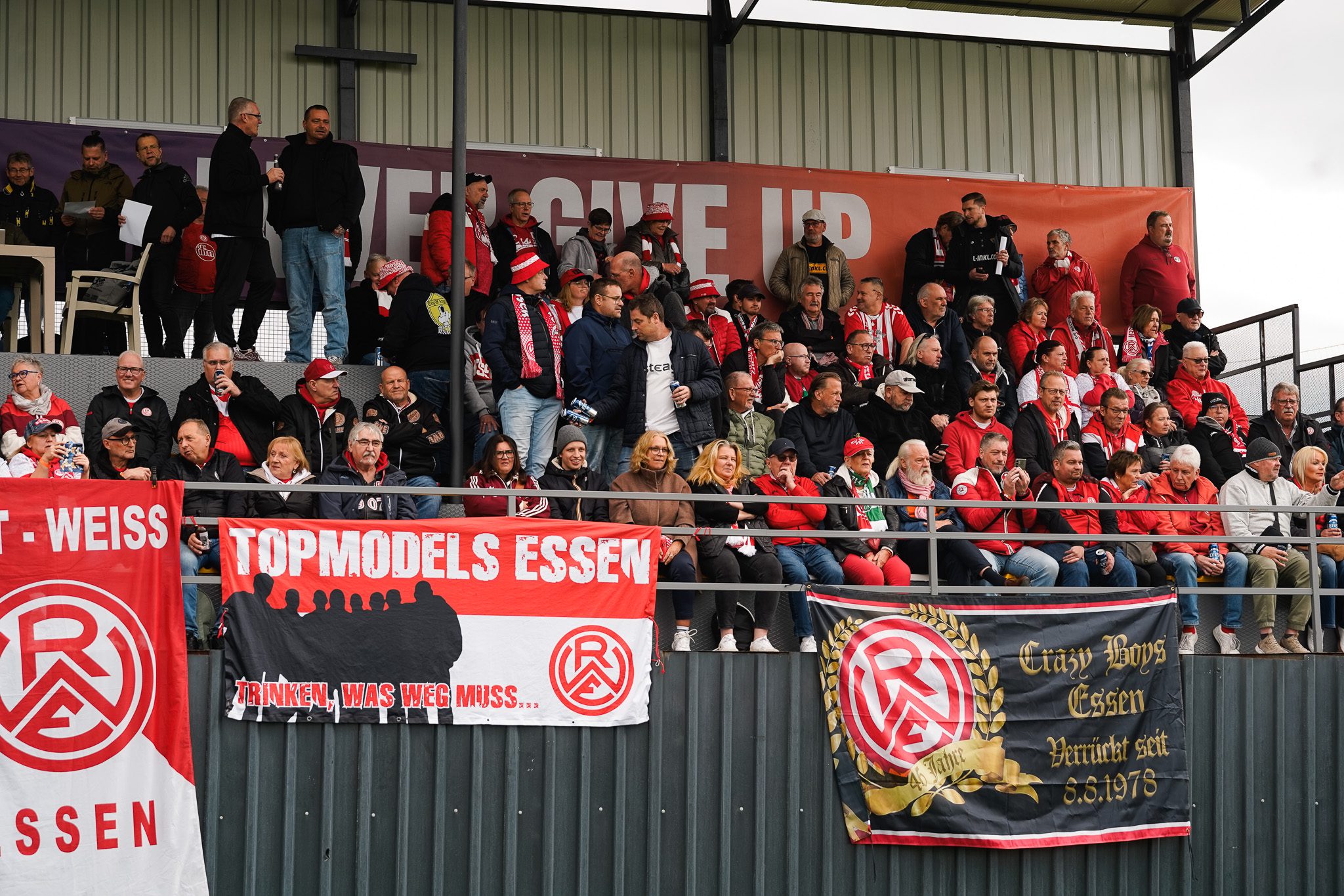 1:1 gegen Dresden mit Premierentor von Danny Schmidt – Rot-Weiss Essen
