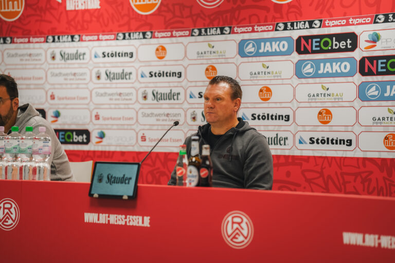 Pressekonferenz vor Duisburg – Rot-Weiss Essen