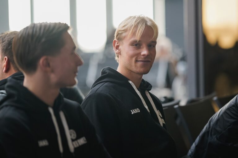 Ben Hüning fliegt mit ins Türkei-Trainingslager – Rot-Weiss Essen