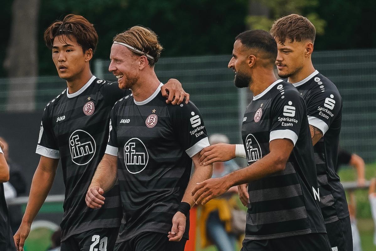 Intensiver RWE-Doppeltest: Sieg und Niederlage gegen Augsburg – Rot-Weiss Essen