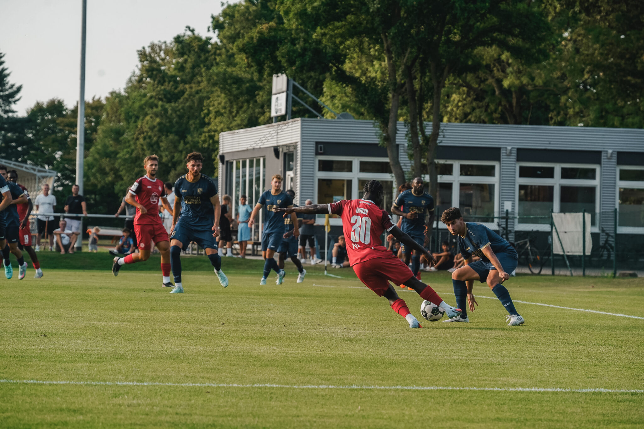 Intensiver Test: RWE schlägt den TSV Meerbusch mit 5:0 – Rot-Weiss Essen