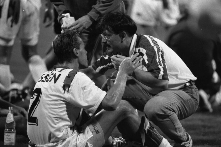 Vor 30 Jahren – Mit einem Kraftakt zurück in die 2. Bundesliga – Rot-Weiss Essen