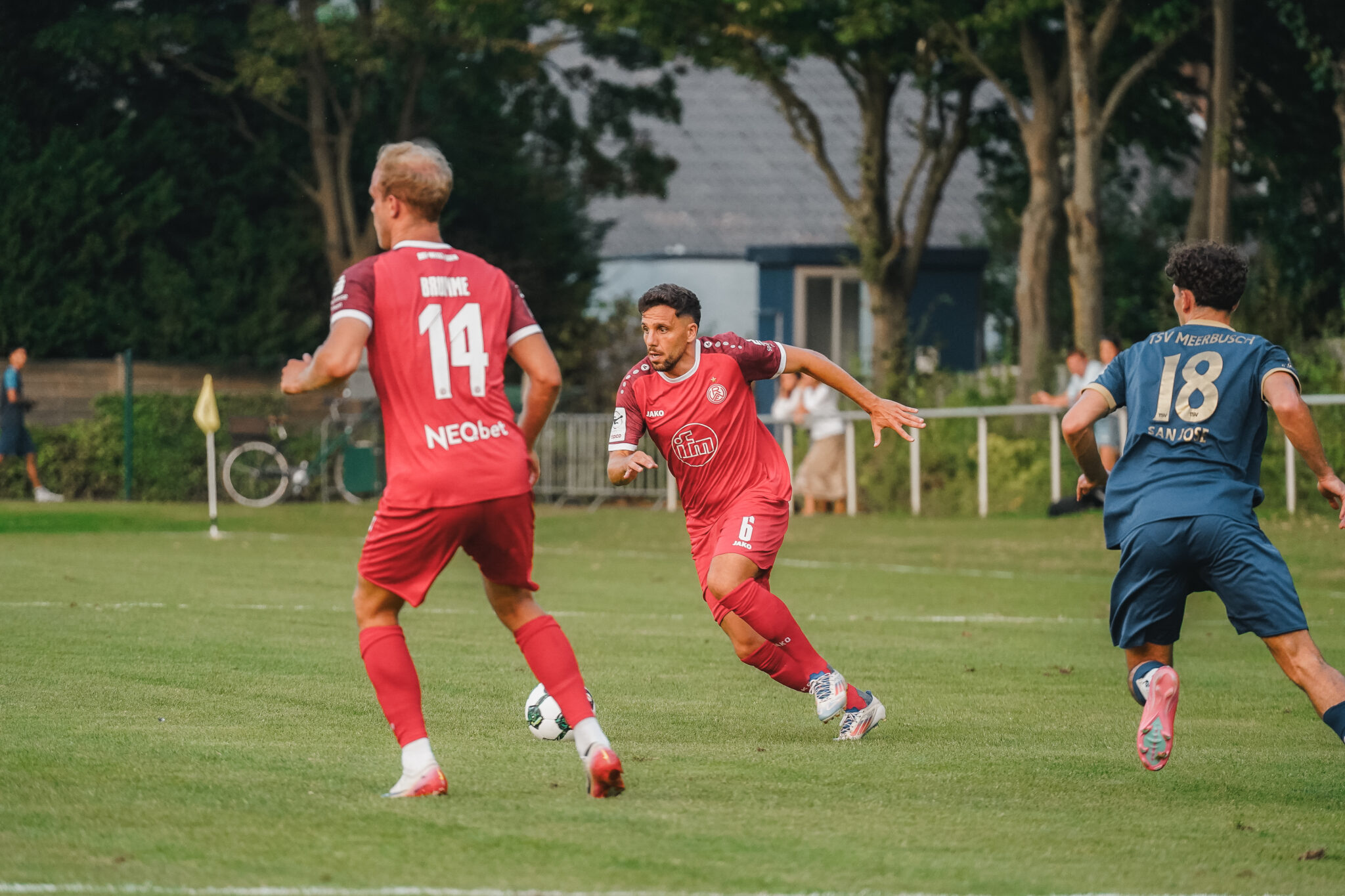Intensiver Test: RWE schlägt den TSV Meerbusch mit 5:0 – Rot-Weiss Essen