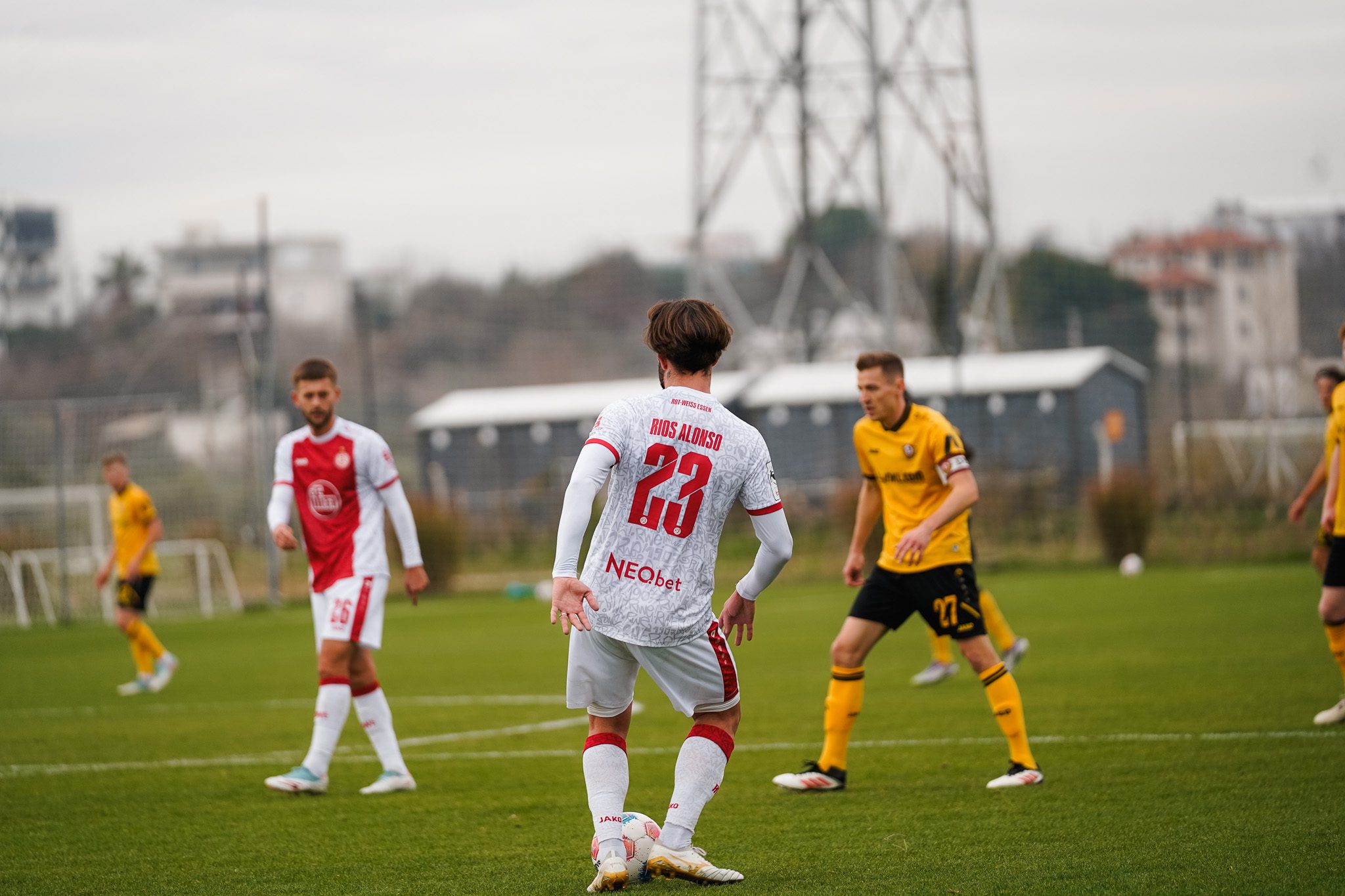 1:1 gegen Dresden mit Premierentor von Danny Schmidt – Rot-Weiss Essen