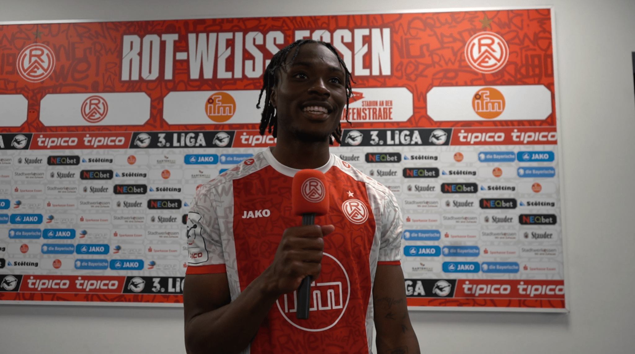 Nach Heimsieg: Interview mit Dickson Abiama – Rot-Weiss Essen
