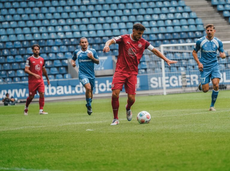 Unter Ausschluss der Öffentlichkeit: RWE testet bei VVV-Venlo – Rot-Weiss Essen