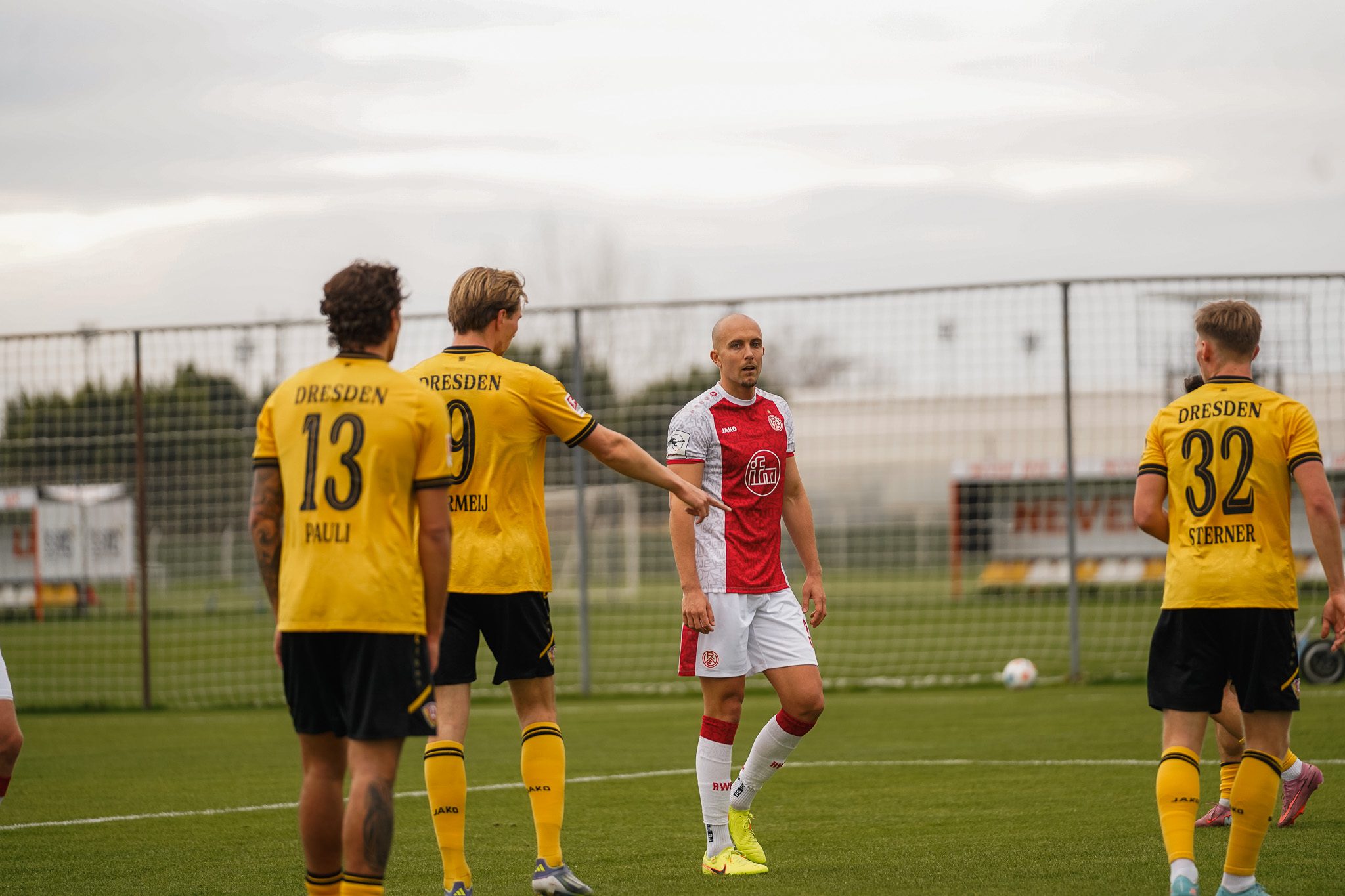 1:1 gegen Dresden mit Premierentor von Danny Schmidt – Rot-Weiss Essen
