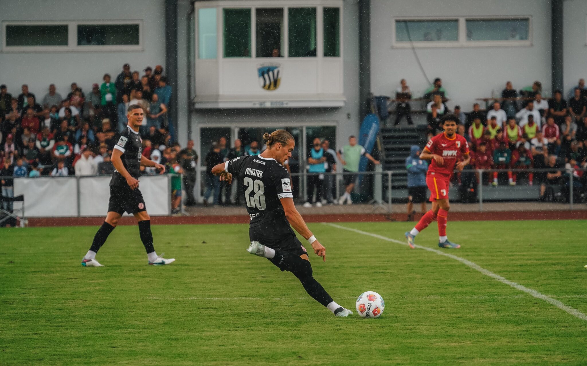 Intensiver RWE-Doppeltest: Sieg und Niederlage gegen Augsburg – Rot-Weiss Essen