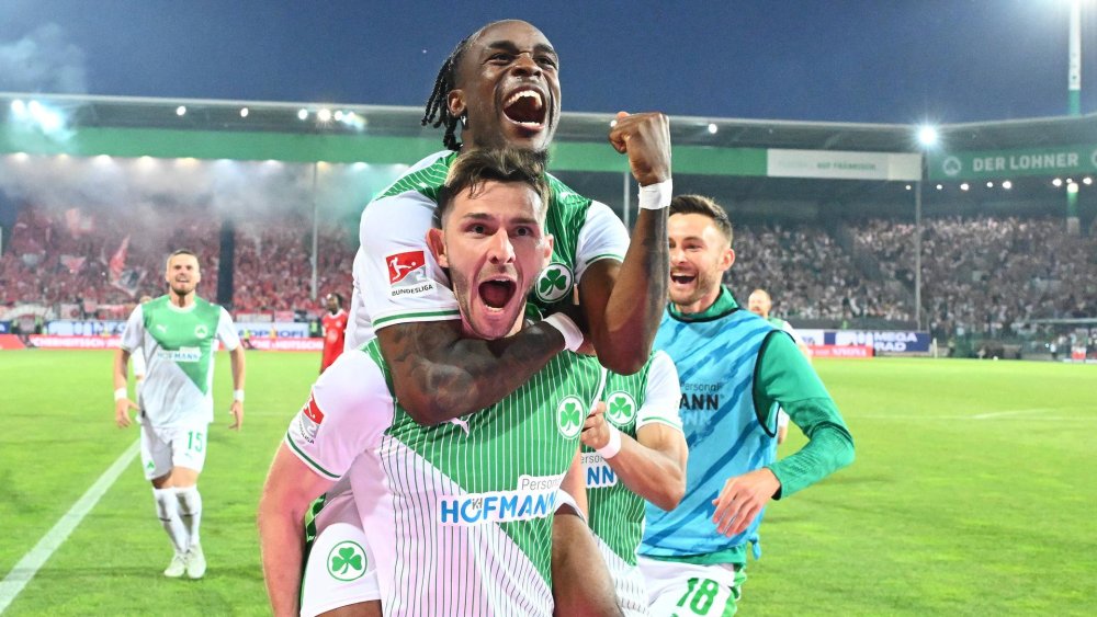 Relegation: Sieg gegen RW Essen - Greuther Fürth bleibt drin