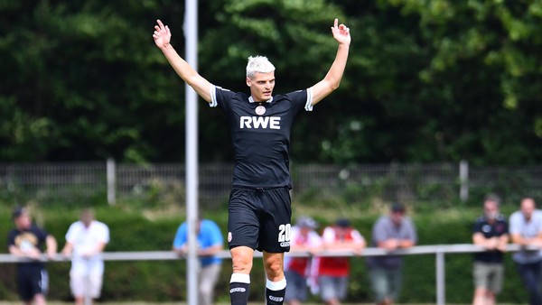 RWE: Sorgen um Hüning, ein Spieler ist richtig heiß – was in Bottrop auffiel